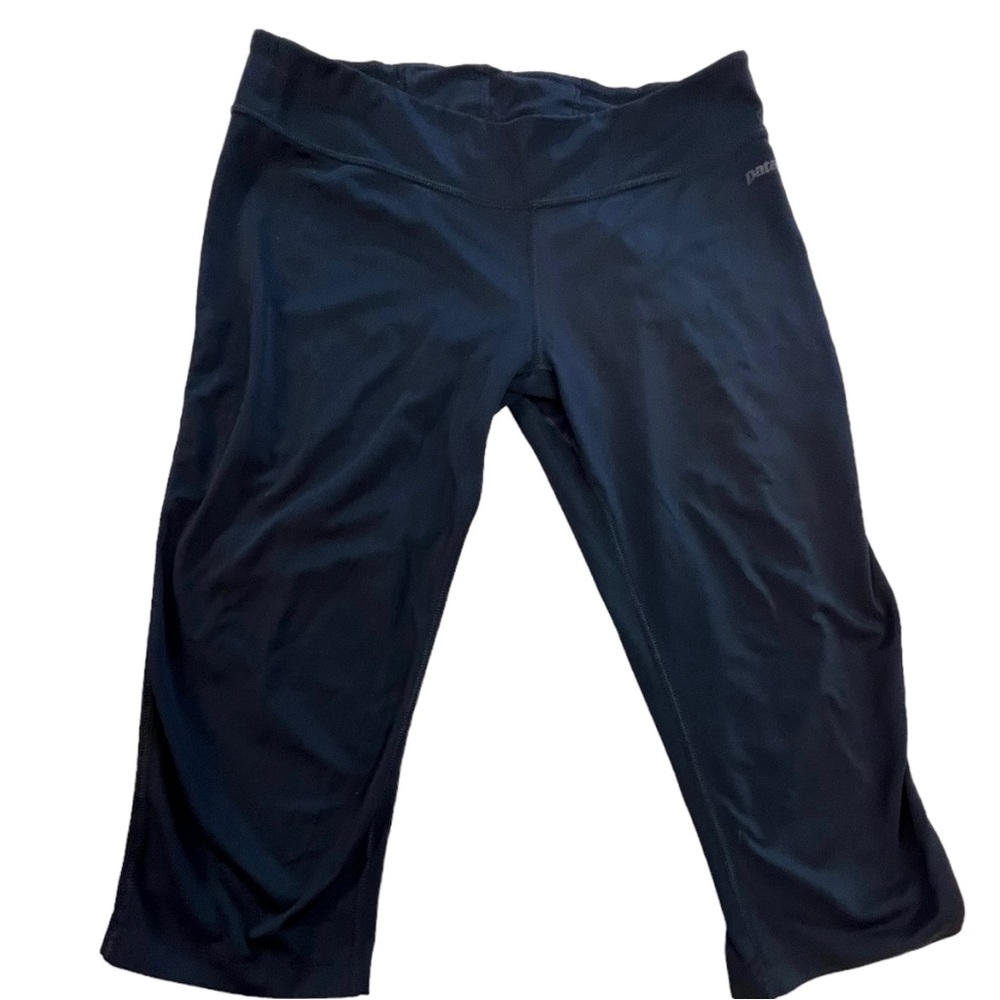 Patagonia Black Running Athletic Workout Hiking Capris Women’s Size M Mesh Sides